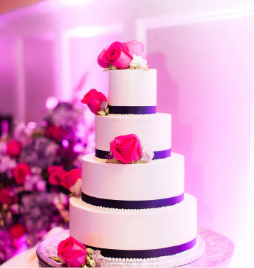 White weeding cake